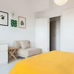 La Cambre - Ensuite Room